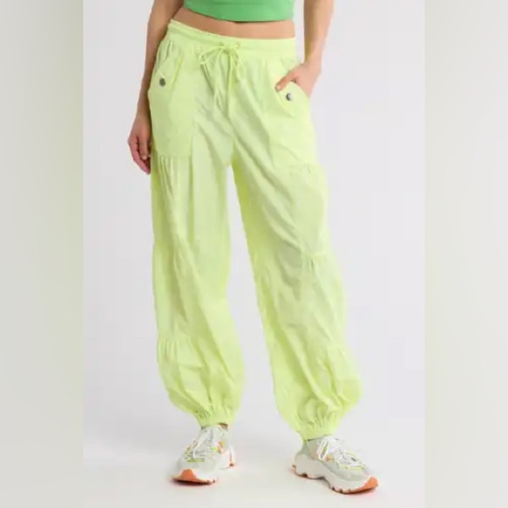 NWOT FP Movement Set Me Free Pants